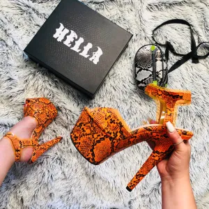 Bite Me Stiletto - 7 INCH